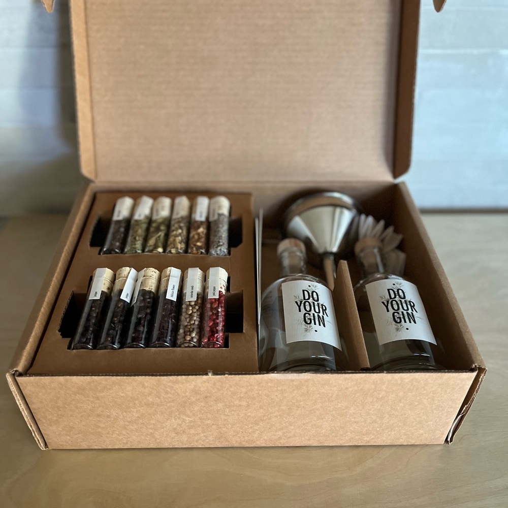 Gin DIY Infusion Kit with Botanicals